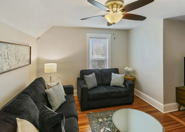 Ferienhaus Beautiful Updated 5 Bedroom House Near Naval Base Libertyville